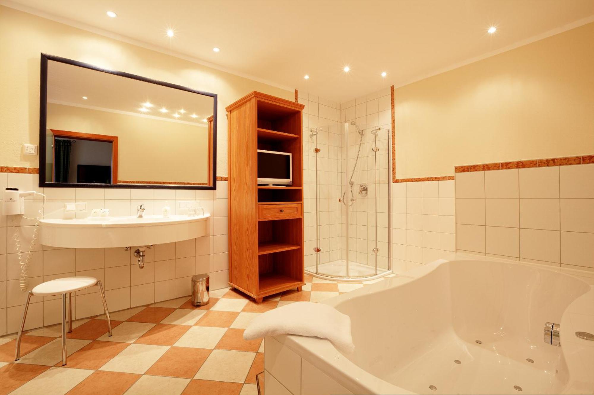 Hotel Die Gams Beilngries Dış mekan fotoğraf